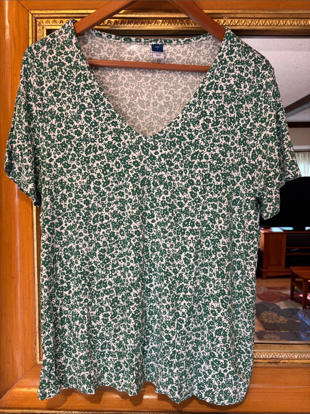 Old Navy Luxe Green & White Floral Tee - Size L